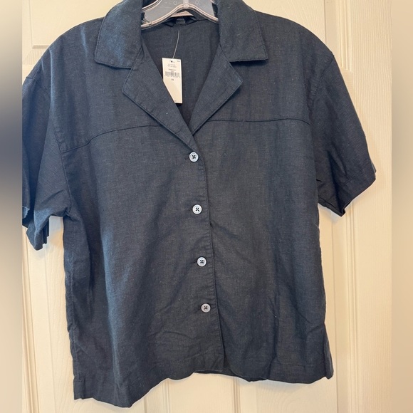 New - Banana Republic soft black Shirt - Picture 1 of 4